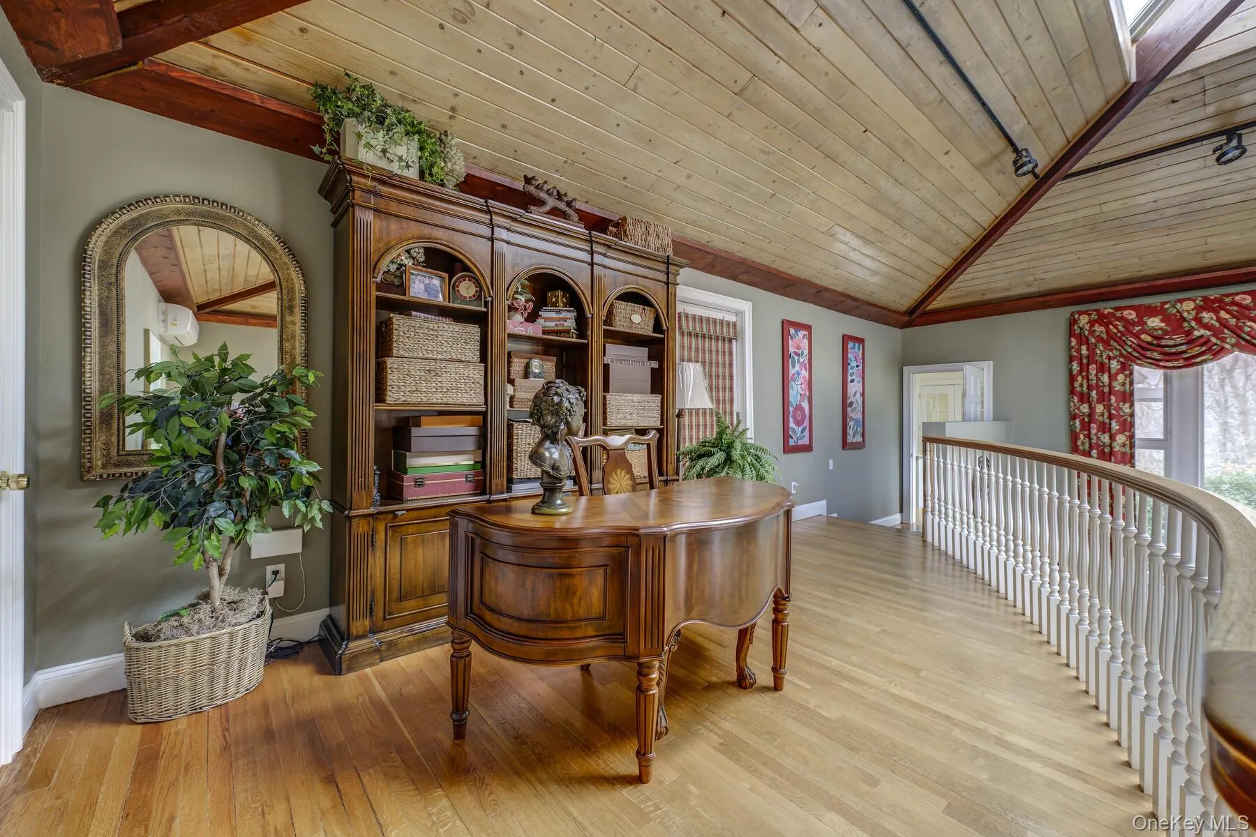 121 Laurel Lane, Oyster Bay, NY, 5 Bedrooms Bedrooms, 20 Rooms Rooms,5 BathroomsBathrooms,Residential,For Rent,Laurel,0,1006519 121 Laurel Lane, Oyster Bay, NY, 5 Bedrooms Bedrooms, 20 Rooms Rooms,5 BathroomsBathrooms,Residential,For Rent,Laurel,0,1006519