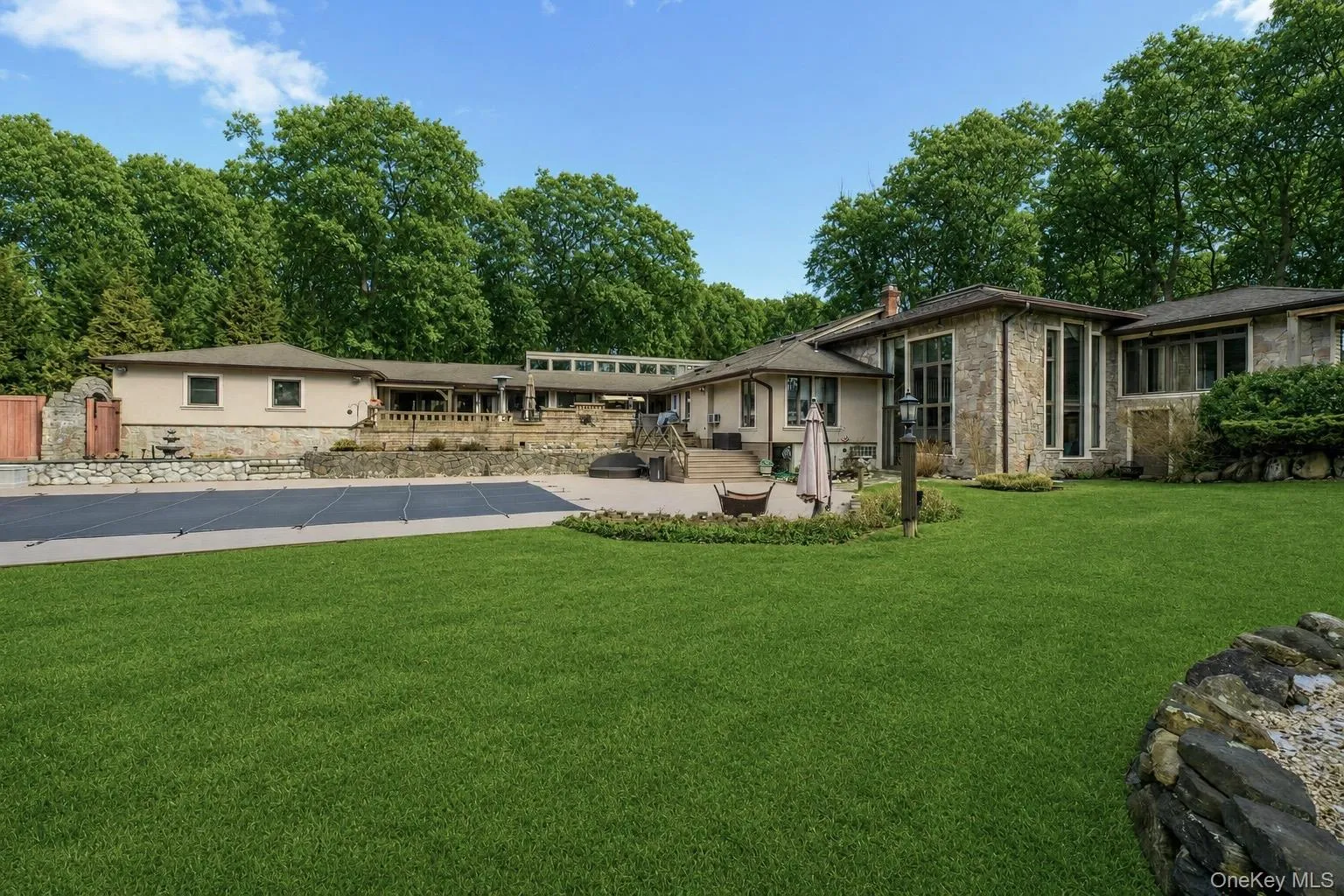 121 Laurel Lane, Oyster Bay, NY, 5 Bedrooms Bedrooms, 20 Rooms Rooms,5 BathroomsBathrooms,Residential,For Rent,Laurel,0,1006519 121 Laurel Lane, Oyster Bay, NY, 5 Bedrooms Bedrooms, 20 Rooms Rooms,5 BathroomsBathrooms,Residential,For Rent,Laurel,0,1006519