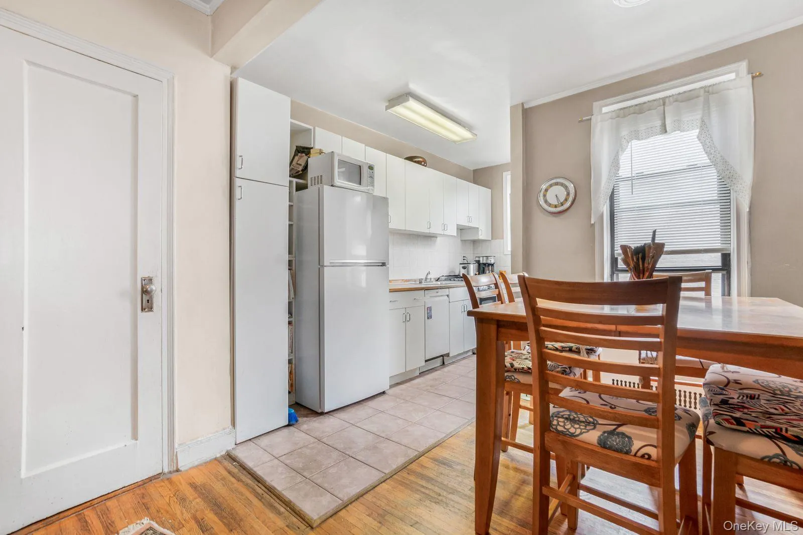 41-12 41st ST 41st Street, New York, NY, 2 Rooms Rooms,1 BathroomBathrooms,Residential,For Rent,41st Street,0,1006522 41-12 41st ST 41st Street, New York, NY, 2 Rooms Rooms,1 BathroomBathrooms,Residential,For Rent,41st Street,0,1006522