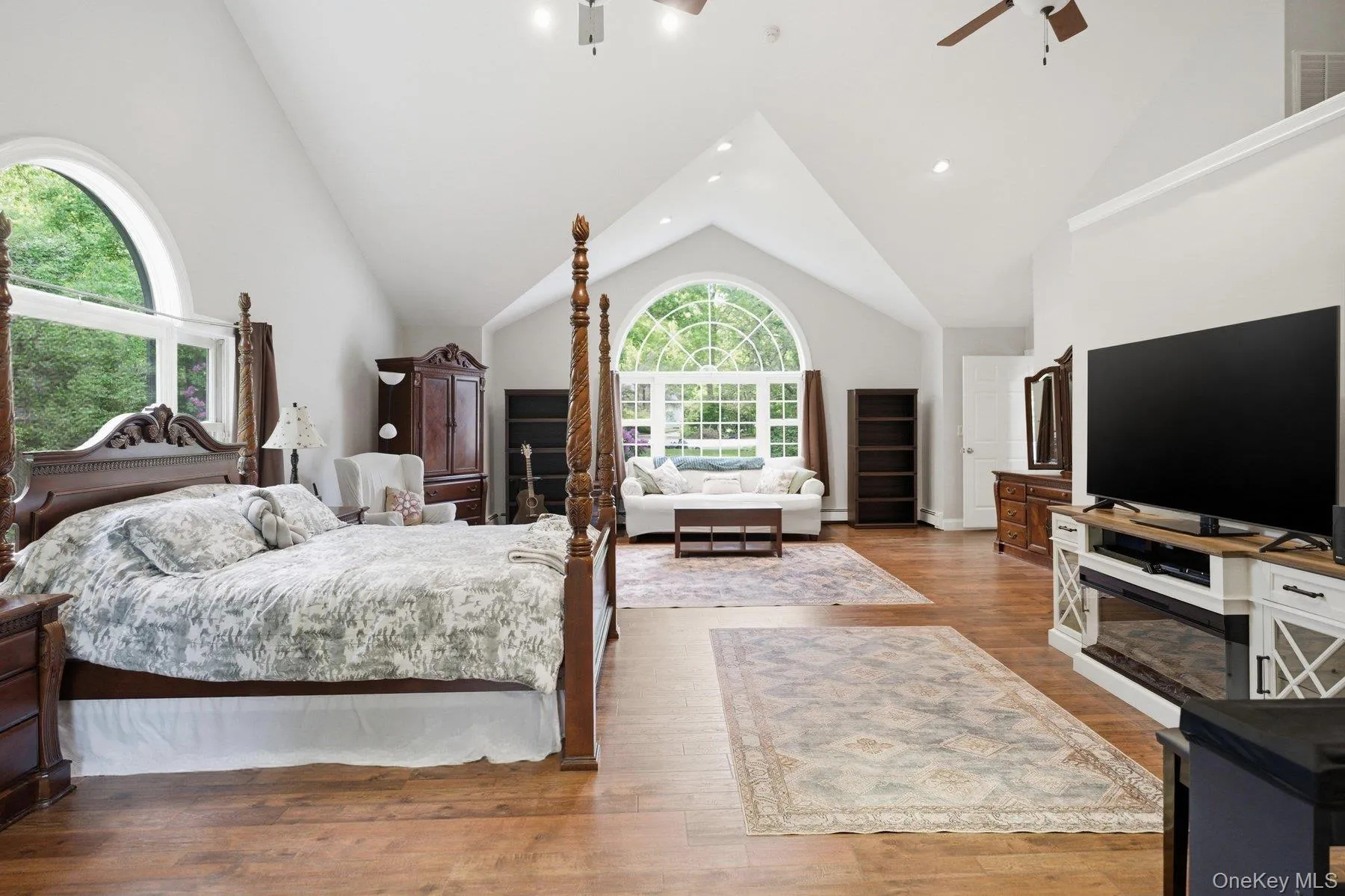 Flex Room with potential as 5th Bedroom Flex Room with potential as 5th Bedroom