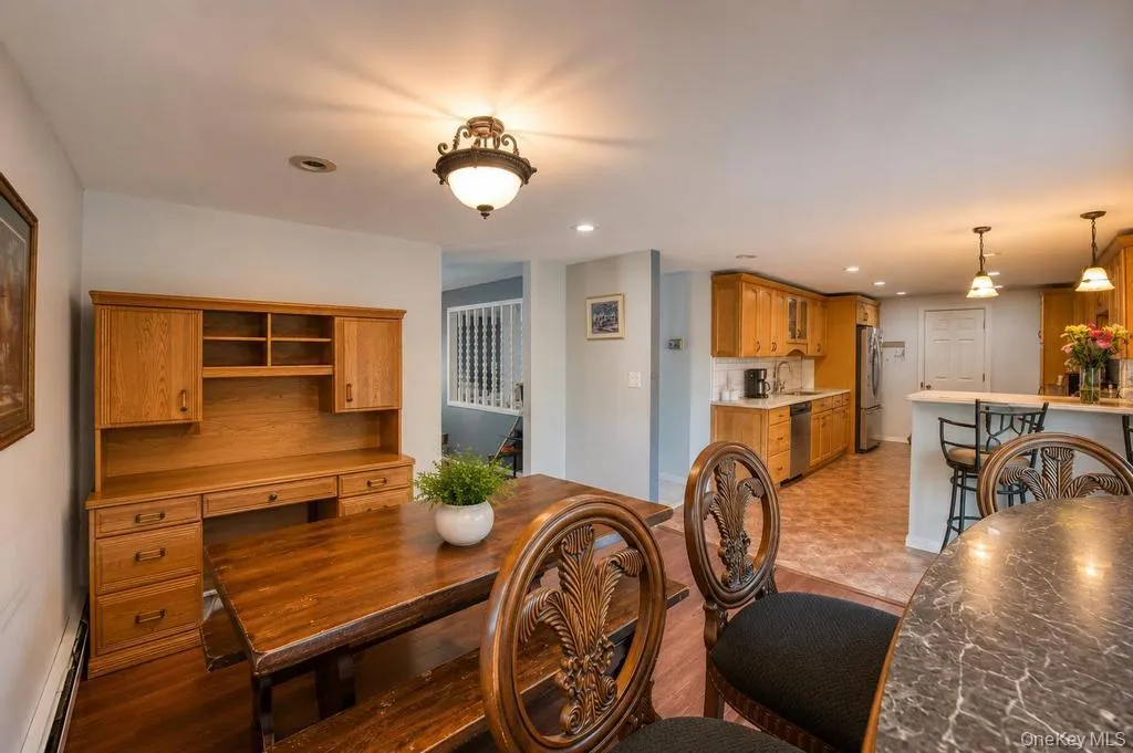 3 Sugar Pine Circle, Brookhaven, NY, 5 Bedrooms Bedrooms, 10 Rooms Rooms,2 BathroomsBathrooms,Residential,For Rent,Sugar Pine,0,1006525 3 Sugar Pine Circle, Brookhaven, NY, 5 Bedrooms Bedrooms, 10 Rooms Rooms,2 BathroomsBathrooms,Residential,For Rent,Sugar Pine,0,1006525
