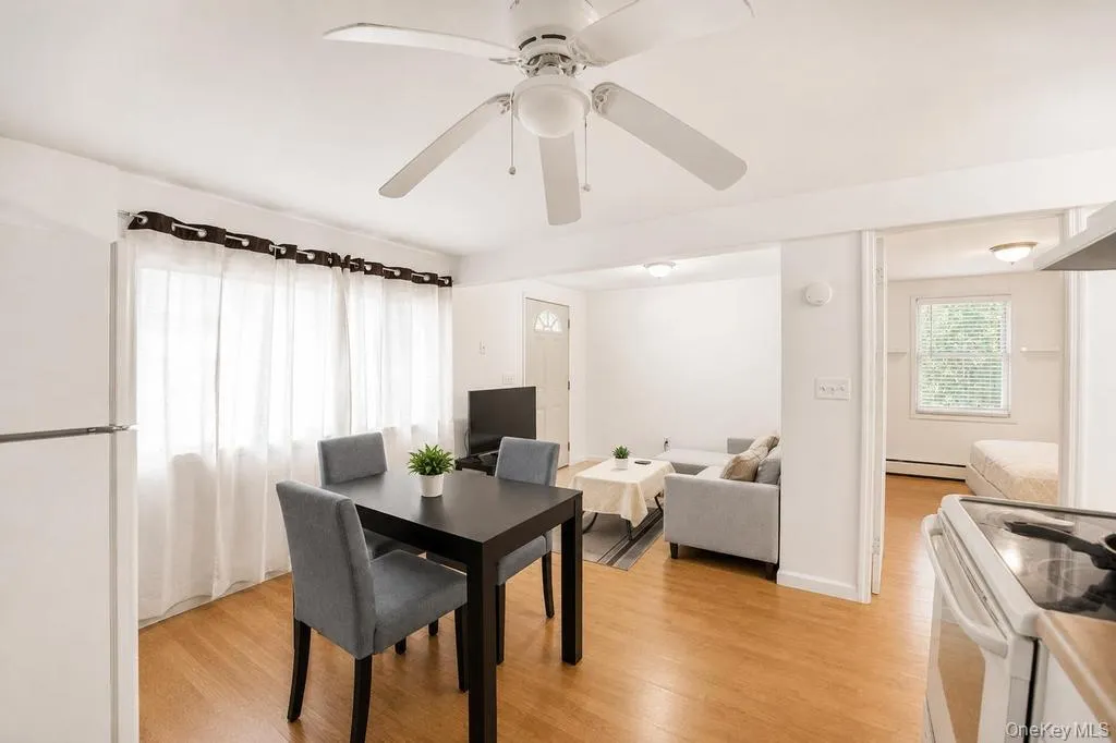 3 Sugar Pine Circle, Brookhaven, NY, 5 Bedrooms Bedrooms, 10 Rooms Rooms,2 BathroomsBathrooms,Residential,For Rent,Sugar Pine,0,1006525 3 Sugar Pine Circle, Brookhaven, NY, 5 Bedrooms Bedrooms, 10 Rooms Rooms,2 BathroomsBathrooms,Residential,For Rent,Sugar Pine,0,1006525