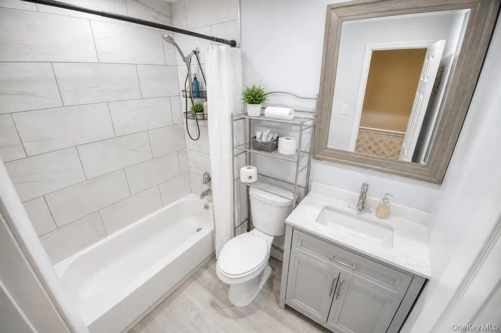 3 Sugar Pine Circle, Brookhaven, NY, 5 Bedrooms Bedrooms, 10 Rooms Rooms,2 BathroomsBathrooms,Residential,For Rent,Sugar Pine,0,1006525 3 Sugar Pine Circle, Brookhaven, NY, 5 Bedrooms Bedrooms, 10 Rooms Rooms,2 BathroomsBathrooms,Residential,For Rent,Sugar Pine,0,1006525