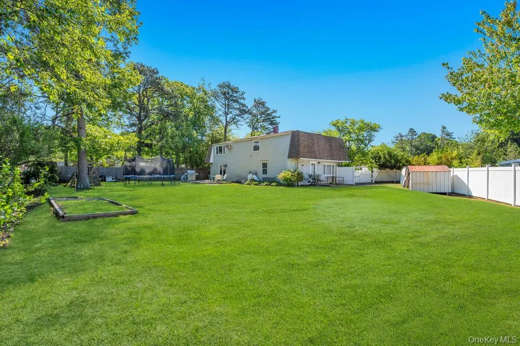 3 Sugar Pine Circle, Brookhaven, NY, 5 Bedrooms Bedrooms, 10 Rooms Rooms,2 BathroomsBathrooms,Residential,For Rent,Sugar Pine,0,1006525 3 Sugar Pine Circle, Brookhaven, NY, 5 Bedrooms Bedrooms, 10 Rooms Rooms,2 BathroomsBathrooms,Residential,For Rent,Sugar Pine,0,1006525