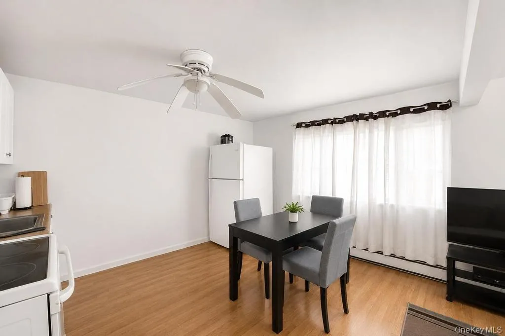 3 Sugar Pine Circle, Brookhaven, NY, 5 Bedrooms Bedrooms, 10 Rooms Rooms,2 BathroomsBathrooms,Residential,For Rent,Sugar Pine,0,1006525 3 Sugar Pine Circle, Brookhaven, NY, 5 Bedrooms Bedrooms, 10 Rooms Rooms,2 BathroomsBathrooms,Residential,For Rent,Sugar Pine,0,1006525