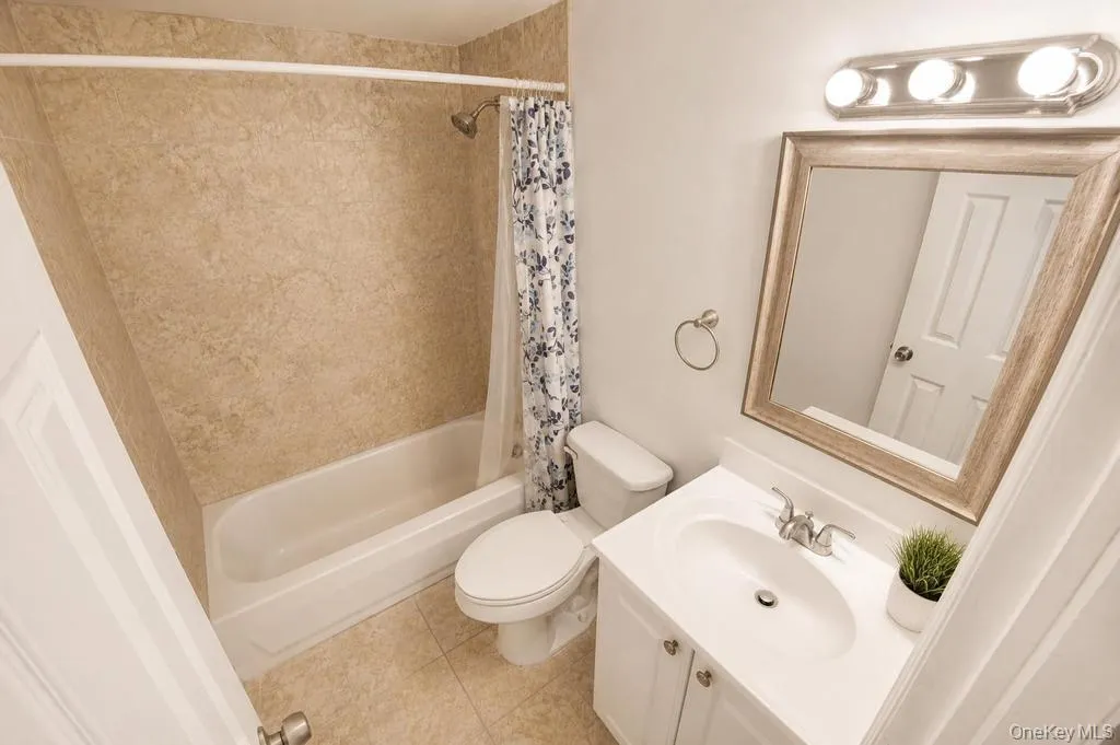 3 Sugar Pine Circle, Brookhaven, NY, 5 Bedrooms Bedrooms, 10 Rooms Rooms,2 BathroomsBathrooms,Residential,For Rent,Sugar Pine,0,1006525 3 Sugar Pine Circle, Brookhaven, NY, 5 Bedrooms Bedrooms, 10 Rooms Rooms,2 BathroomsBathrooms,Residential,For Rent,Sugar Pine,0,1006525