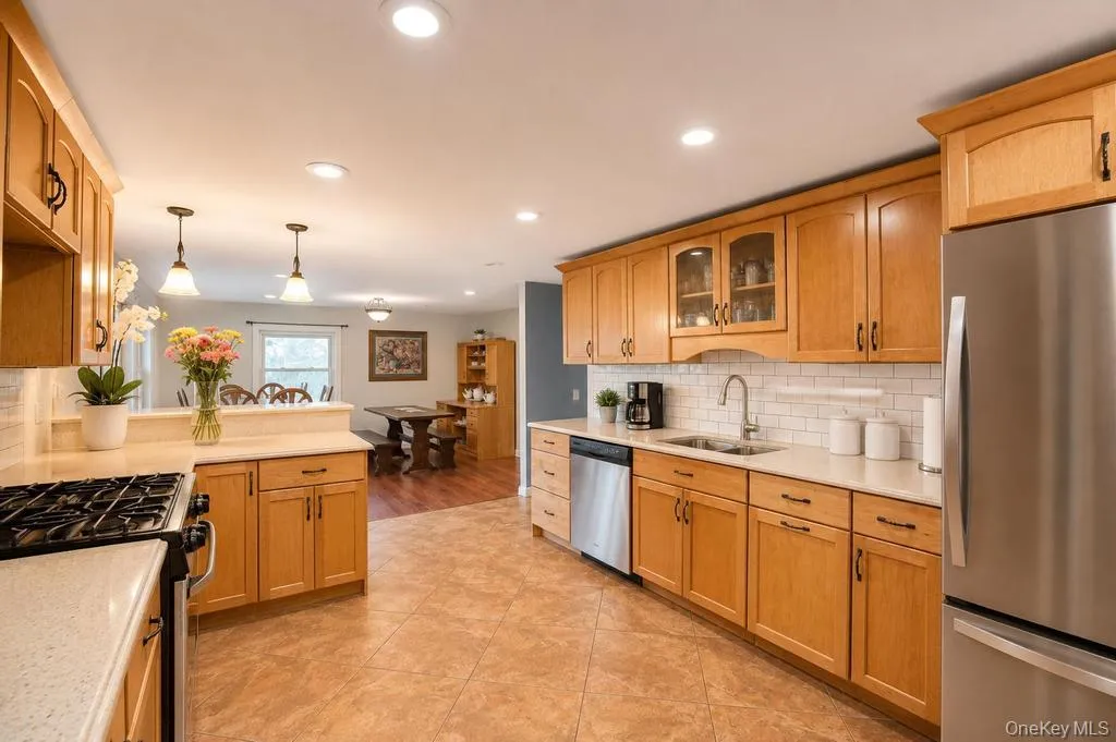 3 Sugar Pine Circle, Brookhaven, NY, 5 Bedrooms Bedrooms, 10 Rooms Rooms,2 BathroomsBathrooms,Residential,For Rent,Sugar Pine,0,1006525 3 Sugar Pine Circle, Brookhaven, NY, 5 Bedrooms Bedrooms, 10 Rooms Rooms,2 BathroomsBathrooms,Residential,For Rent,Sugar Pine,0,1006525