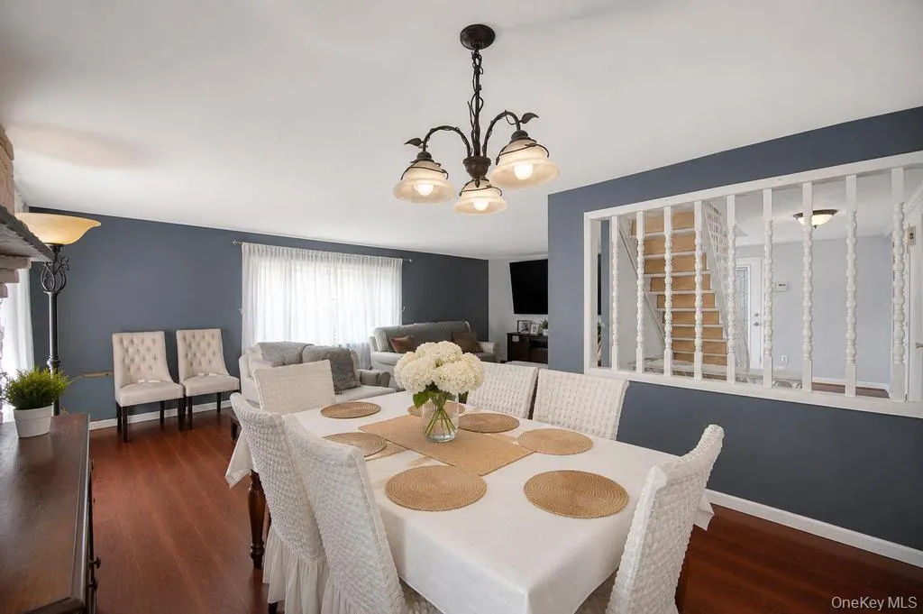 3 Sugar Pine Circle, Brookhaven, NY, 5 Bedrooms Bedrooms, 10 Rooms Rooms,2 BathroomsBathrooms,Residential,For Rent,Sugar Pine,0,1006525 3 Sugar Pine Circle, Brookhaven, NY, 5 Bedrooms Bedrooms, 10 Rooms Rooms,2 BathroomsBathrooms,Residential,For Rent,Sugar Pine,0,1006525