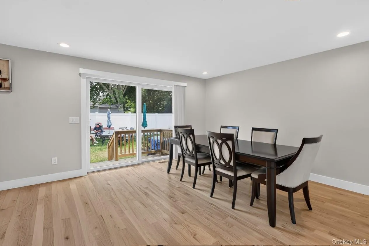 9 Okane Street, Islip, NY, 6 Bedrooms Bedrooms, 11 Rooms Rooms,3 BathroomsBathrooms,Residential,For Rent,Okane,0,1006532 9 Okane Street, Islip, NY, 6 Bedrooms Bedrooms, 11 Rooms Rooms,3 BathroomsBathrooms,Residential,For Rent,Okane,0,1006532