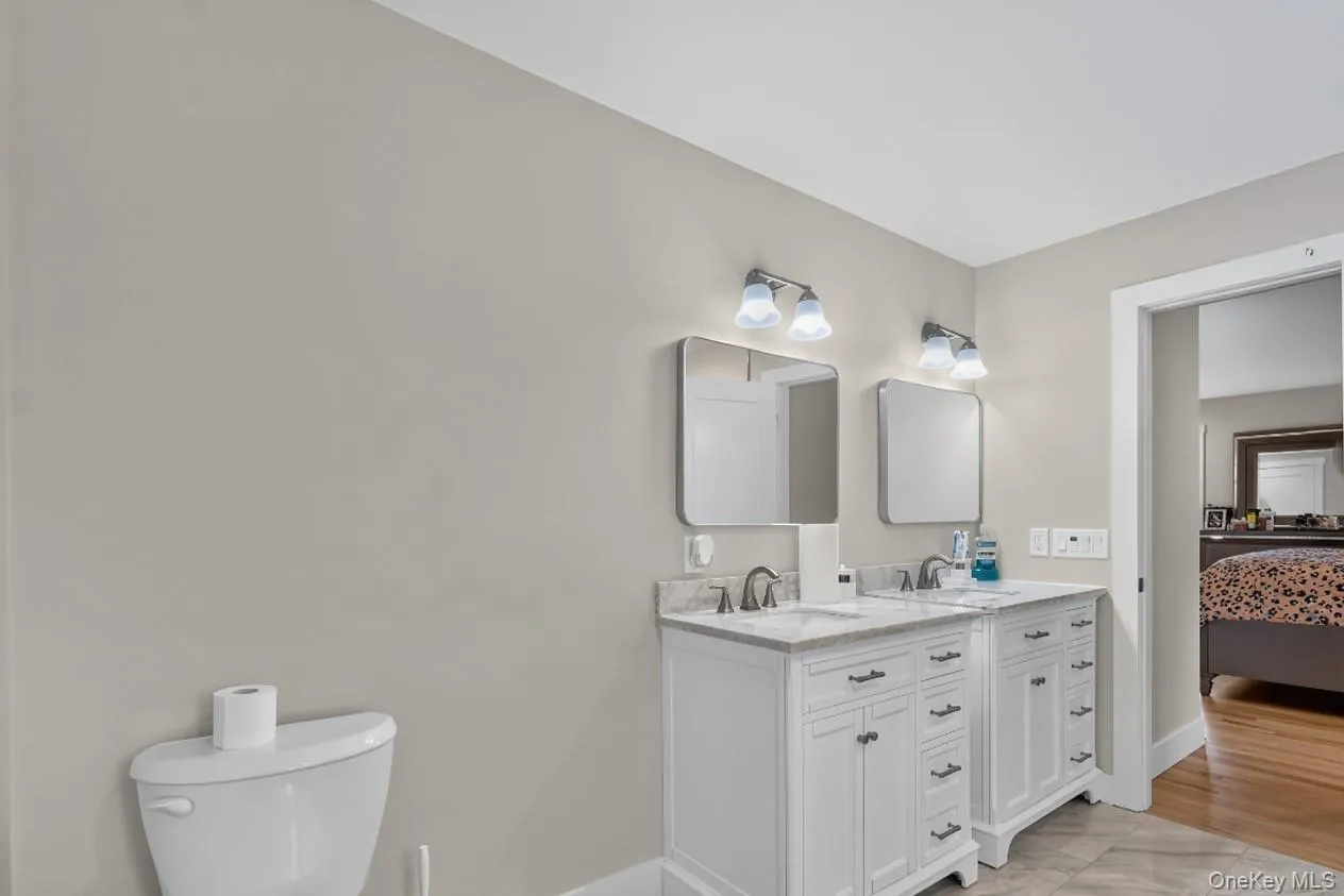9 Okane Street, Islip, NY, 6 Bedrooms Bedrooms, 11 Rooms Rooms,3 BathroomsBathrooms,Residential,For Rent,Okane,0,1006532 9 Okane Street, Islip, NY, 6 Bedrooms Bedrooms, 11 Rooms Rooms,3 BathroomsBathrooms,Residential,For Rent,Okane,0,1006532