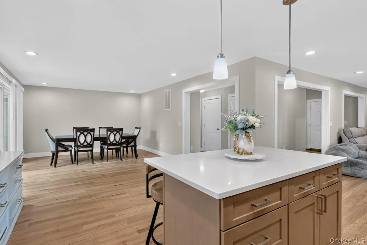 9 Okane Street, Islip, NY, 6 Bedrooms Bedrooms, 11 Rooms Rooms,3 BathroomsBathrooms,Residential,For Rent,Okane,0,1006532 9 Okane Street, Islip, NY, 6 Bedrooms Bedrooms, 11 Rooms Rooms,3 BathroomsBathrooms,Residential,For Rent,Okane,0,1006532