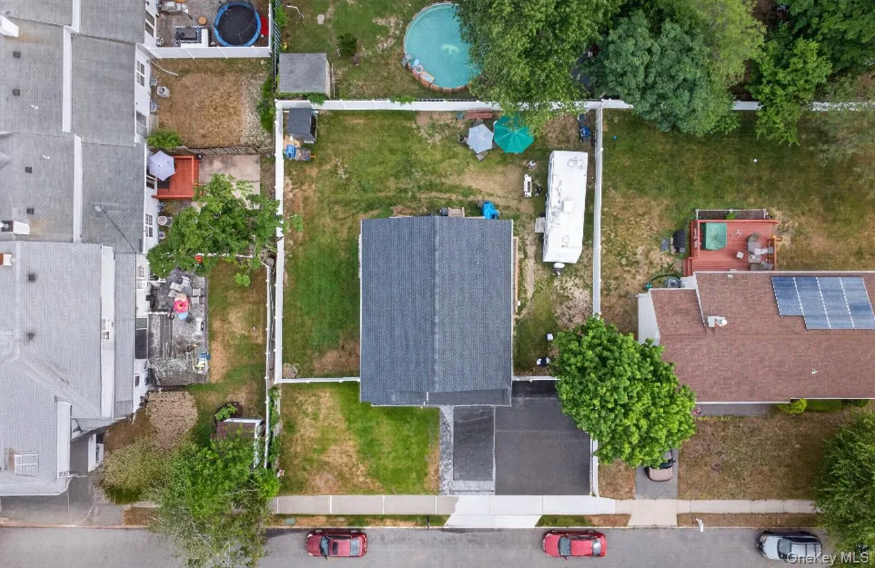 9 Okane Street, Islip, NY, 6 Bedrooms Bedrooms, 11 Rooms Rooms,3 BathroomsBathrooms,Residential,For Rent,Okane,0,1006532 9 Okane Street, Islip, NY, 6 Bedrooms Bedrooms, 11 Rooms Rooms,3 BathroomsBathrooms,Residential,For Rent,Okane,0,1006532