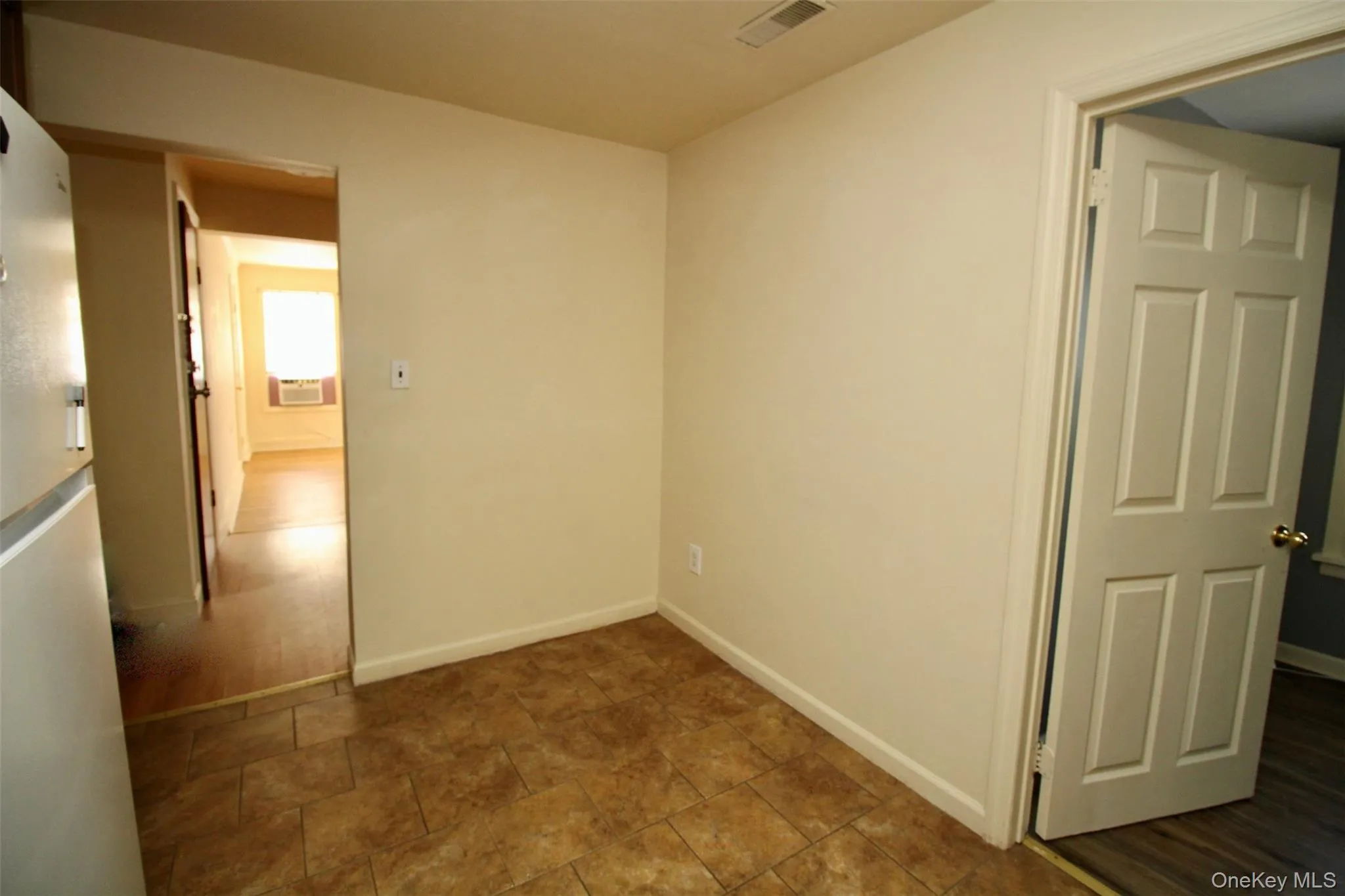 160 Orange Turnpike, Ramapo, NY, 2 Bedrooms Bedrooms, 4 Rooms Rooms,1 BathroomBathrooms,Residential Lease,For Rent,Orange,0,1006533 160 Orange Turnpike, Ramapo, NY, 2 Bedrooms Bedrooms, 4 Rooms Rooms,1 BathroomBathrooms,Residential Lease,For Rent,Orange,0,1006533