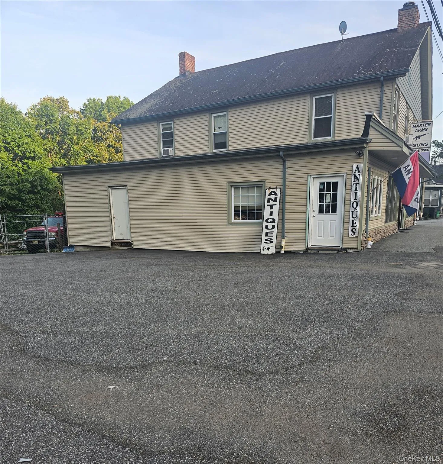 160 Orange Turnpike, Ramapo, NY, 2 Bedrooms Bedrooms, 4 Rooms Rooms,1 BathroomBathrooms,Residential Lease,For Rent,Orange,0,1006533 160 Orange Turnpike, Ramapo, NY, 2 Bedrooms Bedrooms, 4 Rooms Rooms,1 BathroomBathrooms,Residential Lease,For Rent,Orange,0,1006533