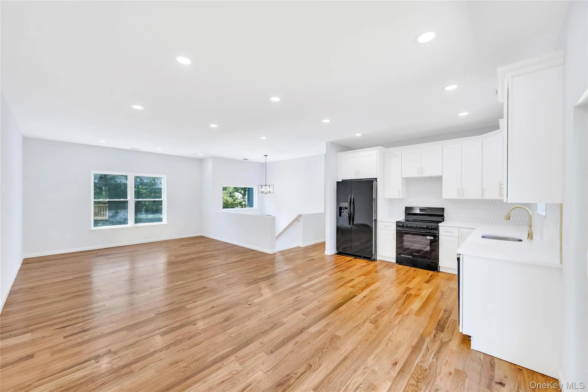 29 Dana Avenue, Brookhaven, NY, 3 Bedrooms Bedrooms, 9 Rooms Rooms,2 BathroomsBathrooms,Residential,For Rent,Dana,0,1006534 29 Dana Avenue, Brookhaven, NY, 3 Bedrooms Bedrooms, 9 Rooms Rooms,2 BathroomsBathrooms,Residential,For Rent,Dana,0,1006534