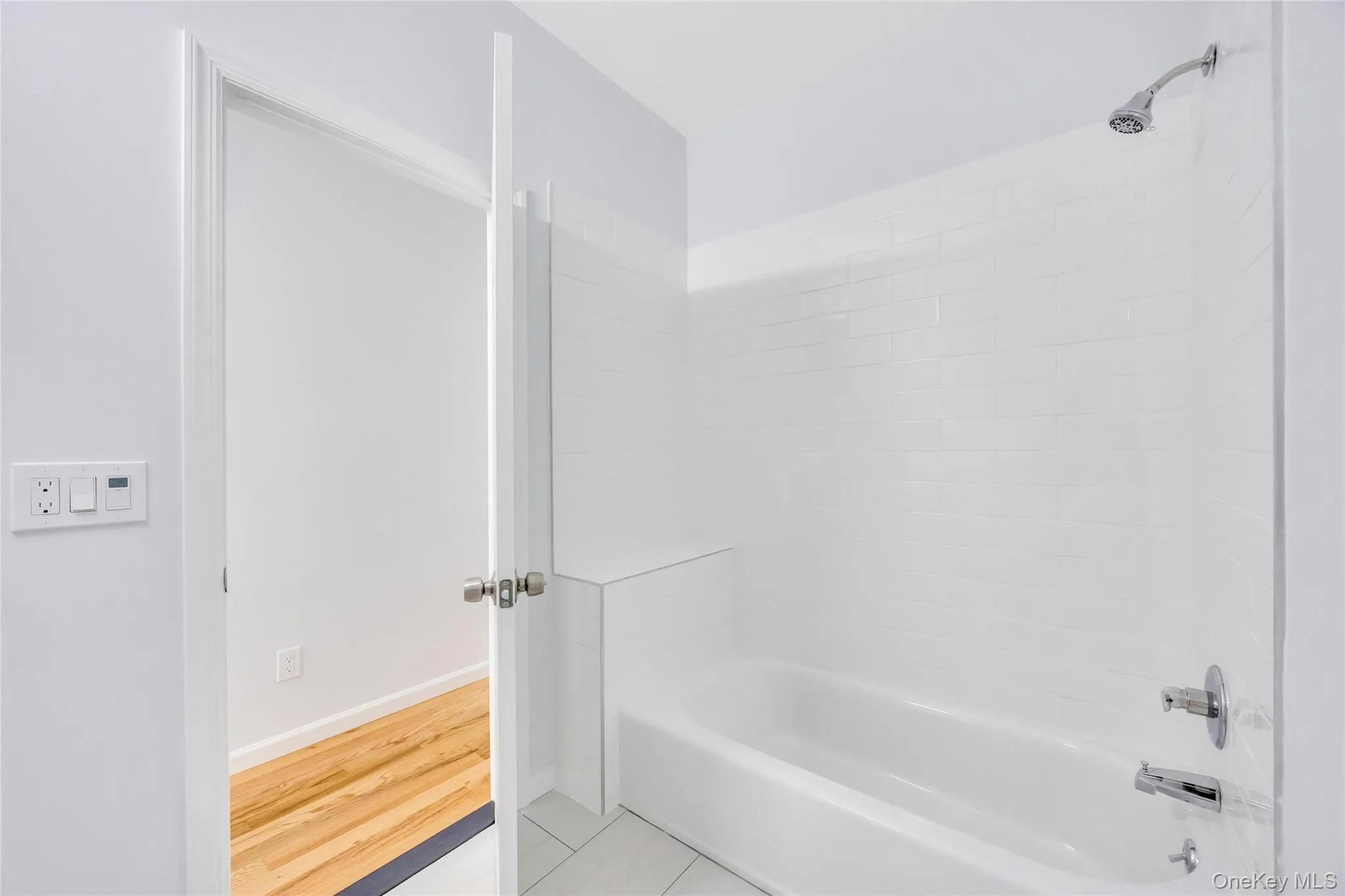 29 Dana Avenue, Brookhaven, NY, 3 Bedrooms Bedrooms, 9 Rooms Rooms,2 BathroomsBathrooms,Residential,For Rent,Dana,0,1006534 29 Dana Avenue, Brookhaven, NY, 3 Bedrooms Bedrooms, 9 Rooms Rooms,2 BathroomsBathrooms,Residential,For Rent,Dana,0,1006534
