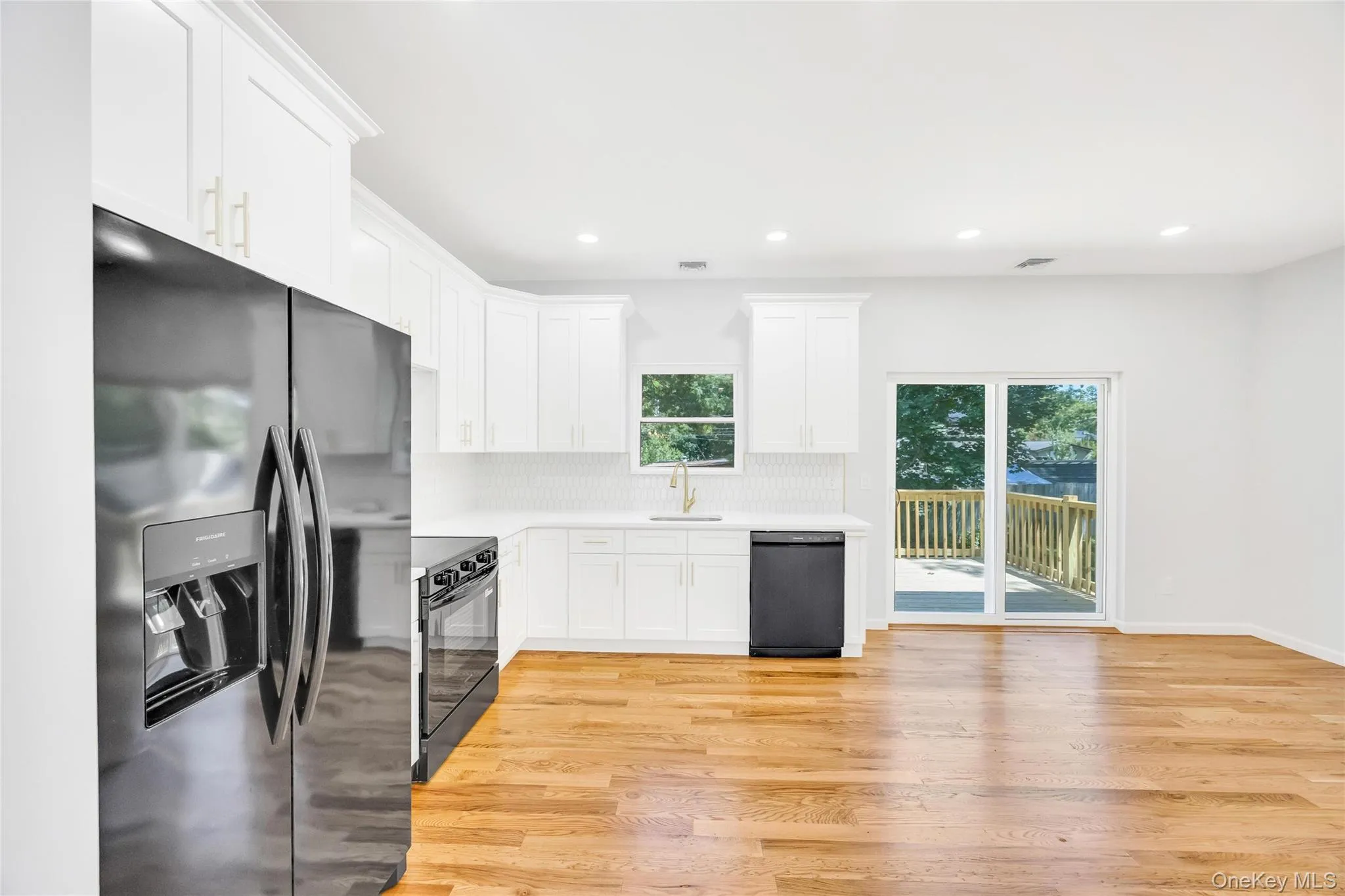 29 Dana Avenue, Brookhaven, NY, 3 Bedrooms Bedrooms, 9 Rooms Rooms,2 BathroomsBathrooms,Residential,For Rent,Dana,0,1006534 29 Dana Avenue, Brookhaven, NY, 3 Bedrooms Bedrooms, 9 Rooms Rooms,2 BathroomsBathrooms,Residential,For Rent,Dana,0,1006534