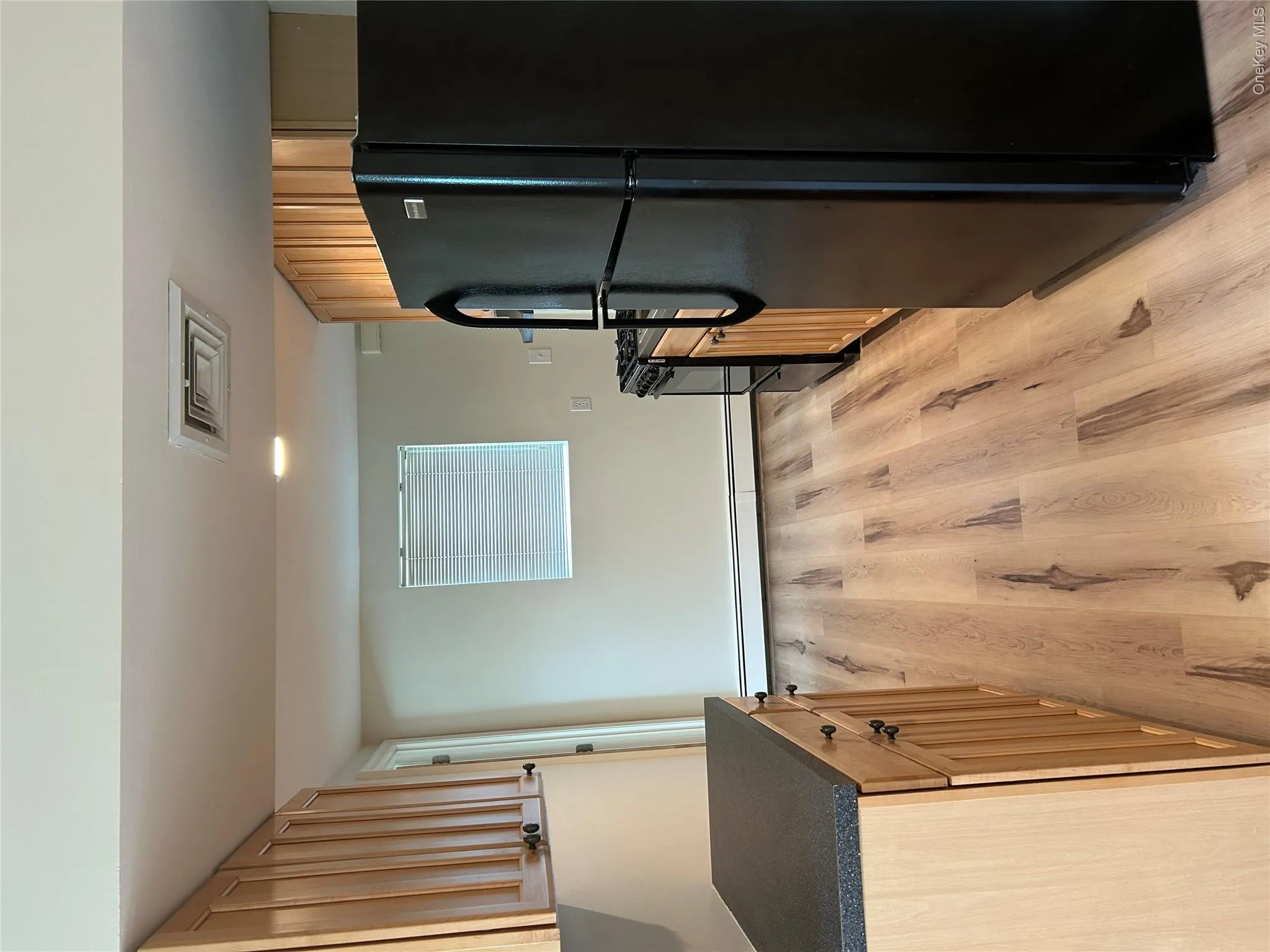 73 Ellensue Drive, Babylon, NY, 1 Bedroom Bedrooms, 3 Rooms Rooms,1 BathroomBathrooms,Residential Lease,For Rent,Ellensue,0,1006544 73 Ellensue Drive, Babylon, NY, 1 Bedroom Bedrooms, 3 Rooms Rooms,1 BathroomBathrooms,Residential Lease,For Rent,Ellensue,0,1006544