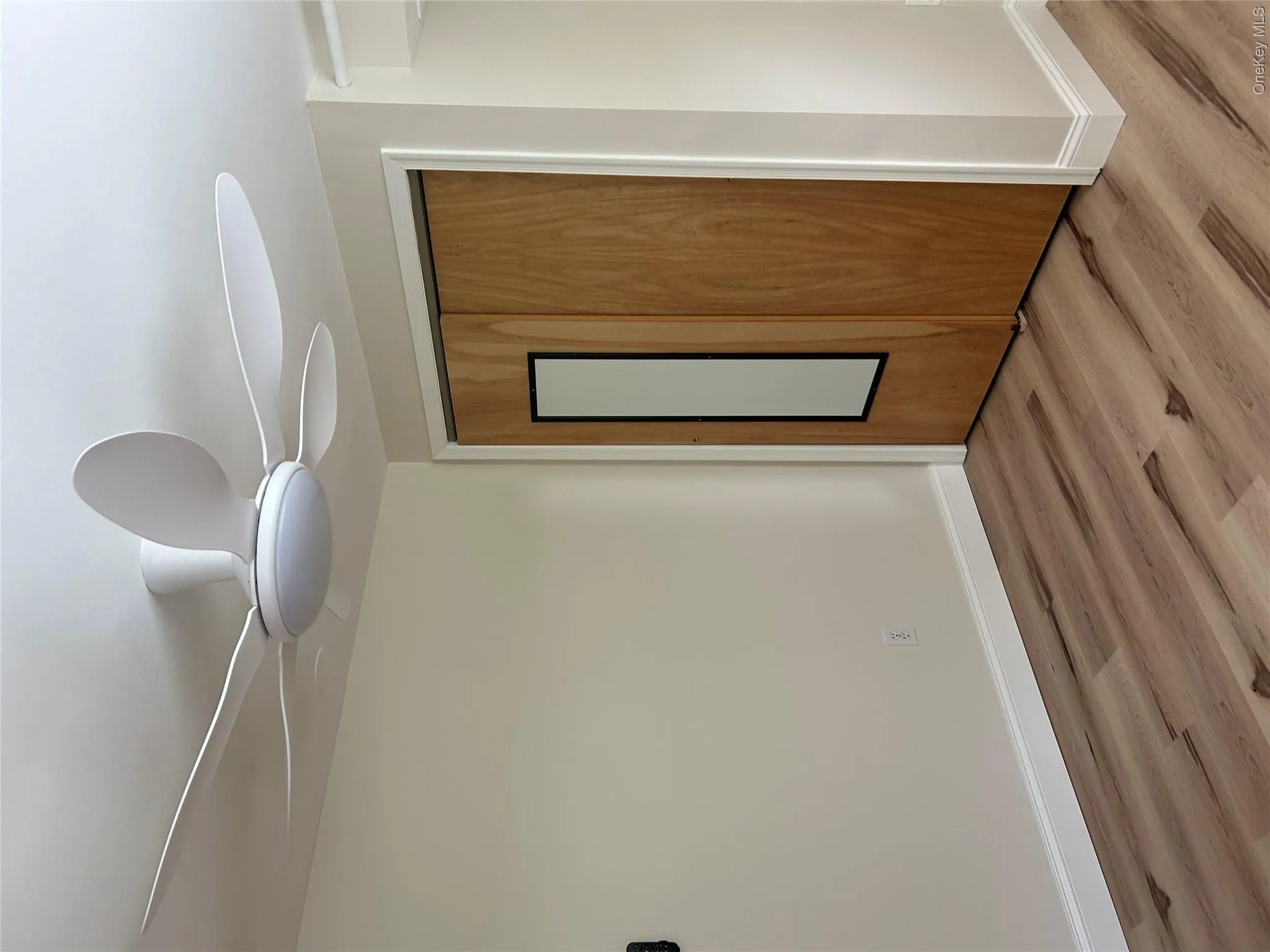73 Ellensue Drive, Babylon, NY, 1 Bedroom Bedrooms, 3 Rooms Rooms,1 BathroomBathrooms,Residential Lease,For Rent,Ellensue,0,1006544 73 Ellensue Drive, Babylon, NY, 1 Bedroom Bedrooms, 3 Rooms Rooms,1 BathroomBathrooms,Residential Lease,For Rent,Ellensue,0,1006544