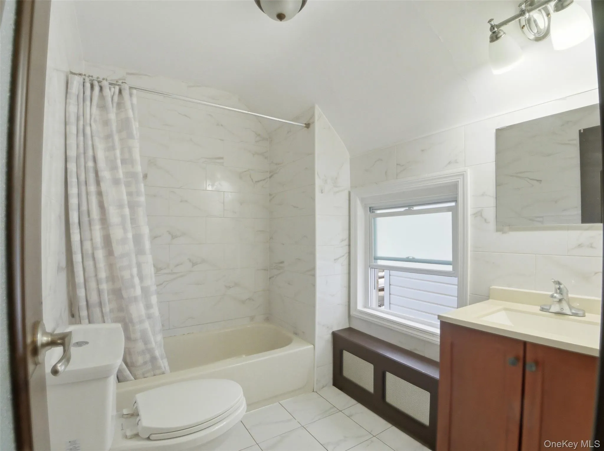 2851 Briggs Avenue, New York, NY, 3 Bedrooms Bedrooms, 7 Rooms Rooms,2 BathroomsBathrooms,Residential,For Rent,Briggs,0,1006548 2851 Briggs Avenue, New York, NY, 3 Bedrooms Bedrooms, 7 Rooms Rooms,2 BathroomsBathrooms,Residential,For Rent,Briggs,0,1006548
