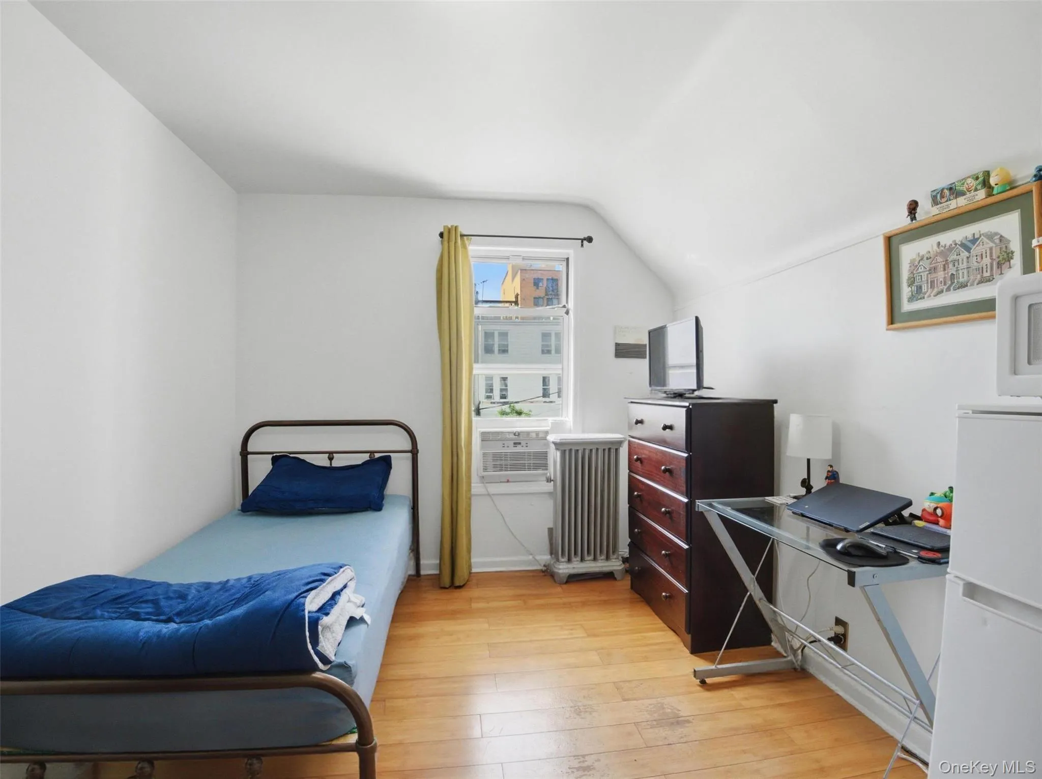 2851 Briggs Avenue, New York, NY, 3 Bedrooms Bedrooms, 7 Rooms Rooms,2 BathroomsBathrooms,Residential,For Rent,Briggs,0,1006548 2851 Briggs Avenue, New York, NY, 3 Bedrooms Bedrooms, 7 Rooms Rooms,2 BathroomsBathrooms,Residential,For Rent,Briggs,0,1006548