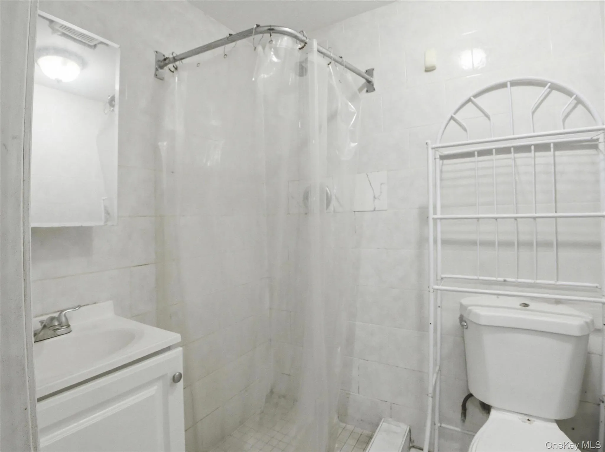 2851 Briggs Avenue, New York, NY, 3 Bedrooms Bedrooms, 7 Rooms Rooms,2 BathroomsBathrooms,Residential,For Rent,Briggs,0,1006548 2851 Briggs Avenue, New York, NY, 3 Bedrooms Bedrooms, 7 Rooms Rooms,2 BathroomsBathrooms,Residential,For Rent,Briggs,0,1006548