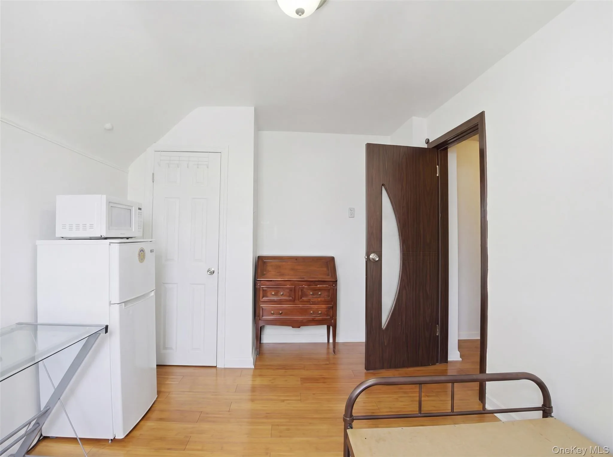 2851 Briggs Avenue, New York, NY, 3 Bedrooms Bedrooms, 7 Rooms Rooms,2 BathroomsBathrooms,Residential,For Rent,Briggs,0,1006548 2851 Briggs Avenue, New York, NY, 3 Bedrooms Bedrooms, 7 Rooms Rooms,2 BathroomsBathrooms,Residential,For Rent,Briggs,0,1006548