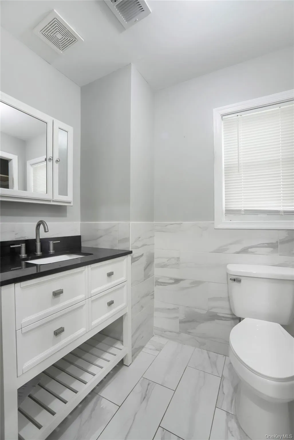 129 Bionia Avenue, New York, NY, 2 Bedrooms Bedrooms, 4 Rooms Rooms,1 BathroomBathrooms,Residential,For Rent,Bionia,0,1006551 129 Bionia Avenue, New York, NY, 2 Bedrooms Bedrooms, 4 Rooms Rooms,1 BathroomBathrooms,Residential,For Rent,Bionia,0,1006551