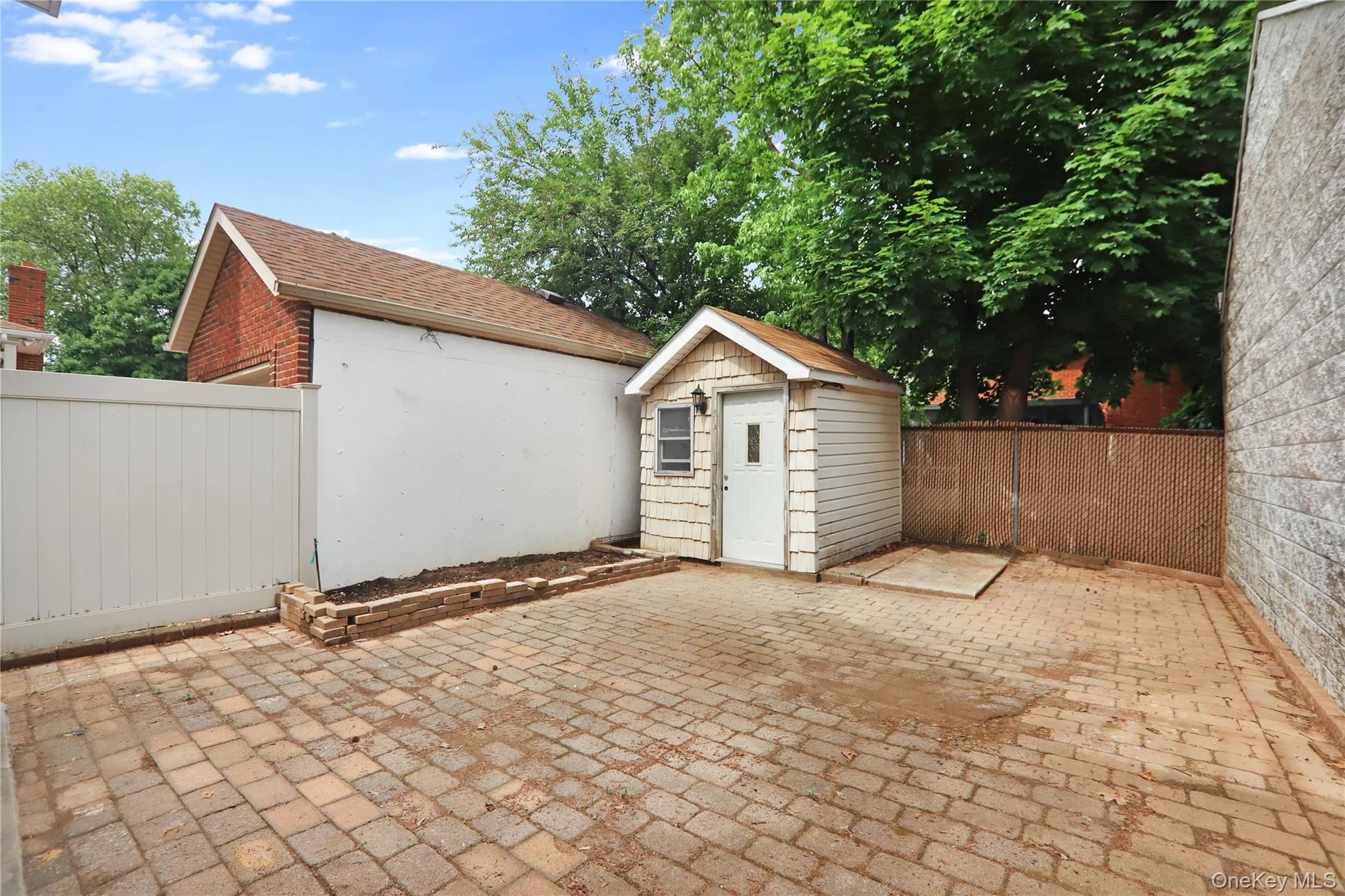 129 Bionia Avenue, New York, NY, 2 Bedrooms Bedrooms, 4 Rooms Rooms,1 BathroomBathrooms,Residential,For Rent,Bionia,0,1006551 129 Bionia Avenue, New York, NY, 2 Bedrooms Bedrooms, 4 Rooms Rooms,1 BathroomBathrooms,Residential,For Rent,Bionia,0,1006551