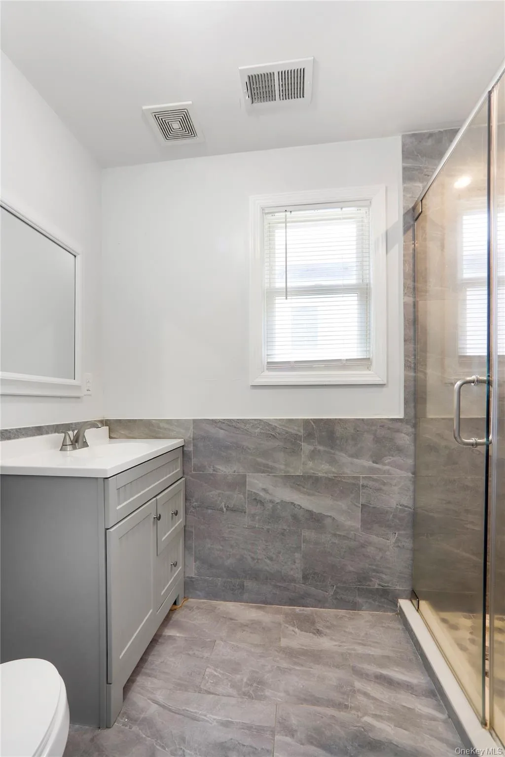 129 Bionia Avenue, New York, NY, 2 Bedrooms Bedrooms, 4 Rooms Rooms,1 BathroomBathrooms,Residential,For Rent,Bionia,0,1006551 129 Bionia Avenue, New York, NY, 2 Bedrooms Bedrooms, 4 Rooms Rooms,1 BathroomBathrooms,Residential,For Rent,Bionia,0,1006551