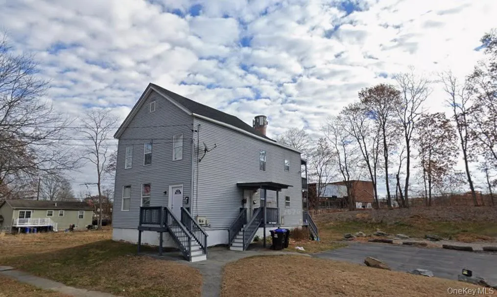 11 Fallkill Avenue, Poughkeepsie, NY, 3 Bedrooms Bedrooms, 5 Rooms Rooms,1 BathroomBathrooms,Residential Lease,For Rent,Fallkill,0,1006553 11 Fallkill Avenue, Poughkeepsie, NY, 3 Bedrooms Bedrooms, 5 Rooms Rooms,1 BathroomBathrooms,Residential Lease,For Rent,Fallkill,0,1006553
