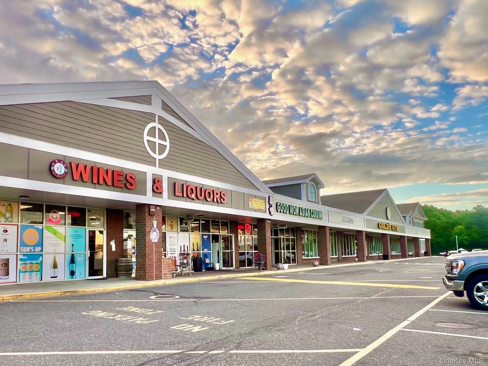 Golds Gym, Asian Cuisine, Wines and Liquors Golds Gym, Asian Cuisine, Wines and Liquors