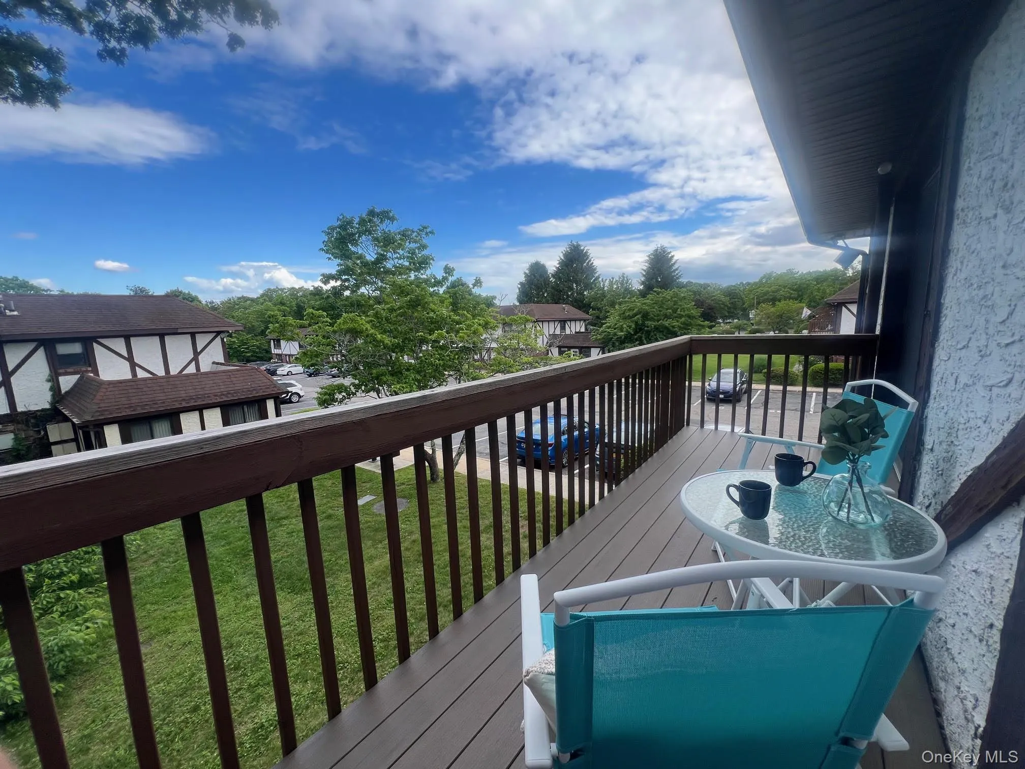 Relaxing Deck Balcony, Private and Up Away from Street Noise Relaxing Deck Balcony, Private and Up Away from Street Noise