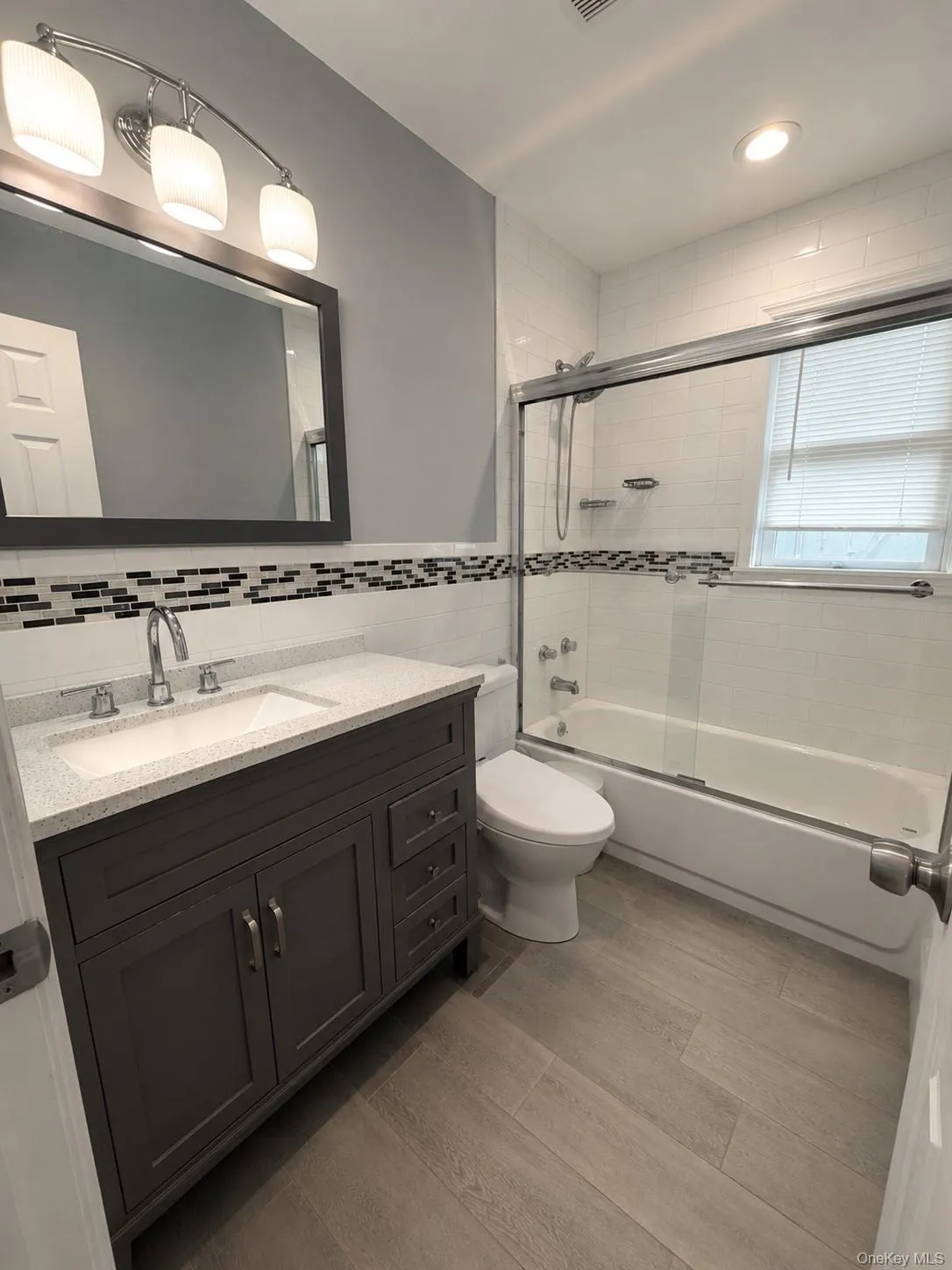 1st Floor Full Bath 1st Floor Full Bath