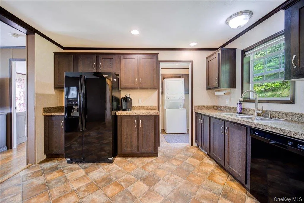 559 Lake Road, Pine Plains, NY, 2 Bedrooms Bedrooms, 7 Rooms Rooms,2 BathroomsBathrooms,Residential,For Rent,Lake,0,1006574 559 Lake Road, Pine Plains, NY, 2 Bedrooms Bedrooms, 7 Rooms Rooms,2 BathroomsBathrooms,Residential,For Rent,Lake,0,1006574