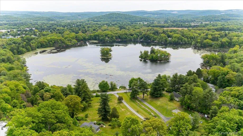 559 Lake Road, Pine Plains, NY, 2 Bedrooms Bedrooms, 7 Rooms Rooms,2 BathroomsBathrooms,Residential,For Rent,Lake,0,1006574 559 Lake Road, Pine Plains, NY, 2 Bedrooms Bedrooms, 7 Rooms Rooms,2 BathroomsBathrooms,Residential,For Rent,Lake,0,1006574