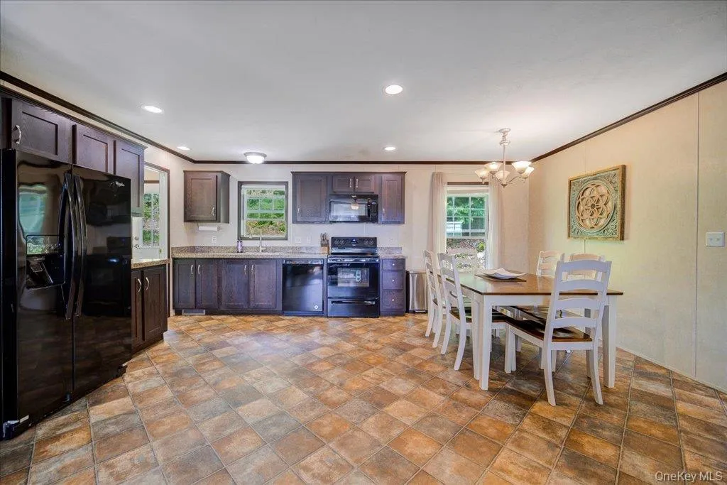 Spacious Kitchen Spacious Kitchen
