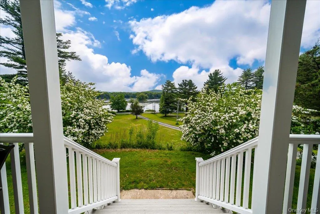 553 Lake Road, Pine Plains, NY, 3 Bedrooms Bedrooms, 10 Rooms Rooms,2 BathroomsBathrooms,Residential,For Rent,Lake,0,1006576 553 Lake Road, Pine Plains, NY, 3 Bedrooms Bedrooms, 10 Rooms Rooms,2 BathroomsBathrooms,Residential,For Rent,Lake,0,1006576
