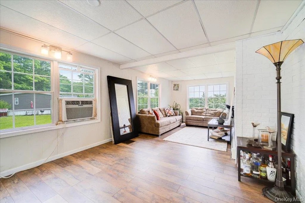 553 Lake Road, Pine Plains, NY, 3 Bedrooms Bedrooms, 10 Rooms Rooms,2 BathroomsBathrooms,Residential,For Rent,Lake,0,1006576 553 Lake Road, Pine Plains, NY, 3 Bedrooms Bedrooms, 10 Rooms Rooms,2 BathroomsBathrooms,Residential,For Rent,Lake,0,1006576