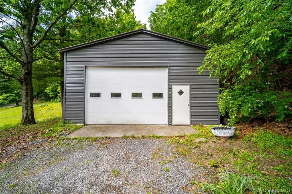 553 Lake Road, Pine Plains, NY, 3 Bedrooms Bedrooms, 10 Rooms Rooms,2 BathroomsBathrooms,Residential,For Rent,Lake,0,1006576 553 Lake Road, Pine Plains, NY, 3 Bedrooms Bedrooms, 10 Rooms Rooms,2 BathroomsBathrooms,Residential,For Rent,Lake,0,1006576