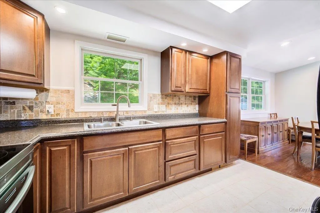 553 Lake Road, Pine Plains, NY, 3 Bedrooms Bedrooms, 10 Rooms Rooms,2 BathroomsBathrooms,Residential,For Rent,Lake,0,1006576 553 Lake Road, Pine Plains, NY, 3 Bedrooms Bedrooms, 10 Rooms Rooms,2 BathroomsBathrooms,Residential,For Rent,Lake,0,1006576