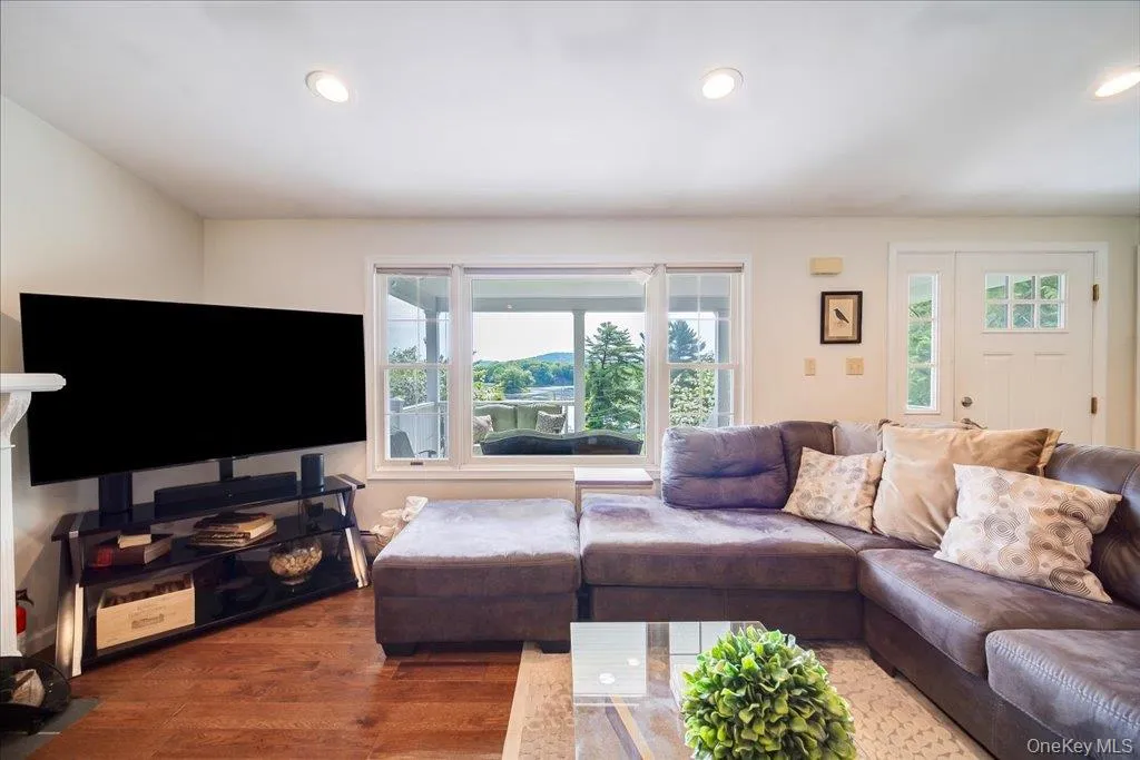 553 Lake Road, Pine Plains, NY, 3 Bedrooms Bedrooms, 10 Rooms Rooms,2 BathroomsBathrooms,Residential,For Rent,Lake,0,1006576 553 Lake Road, Pine Plains, NY, 3 Bedrooms Bedrooms, 10 Rooms Rooms,2 BathroomsBathrooms,Residential,For Rent,Lake,0,1006576