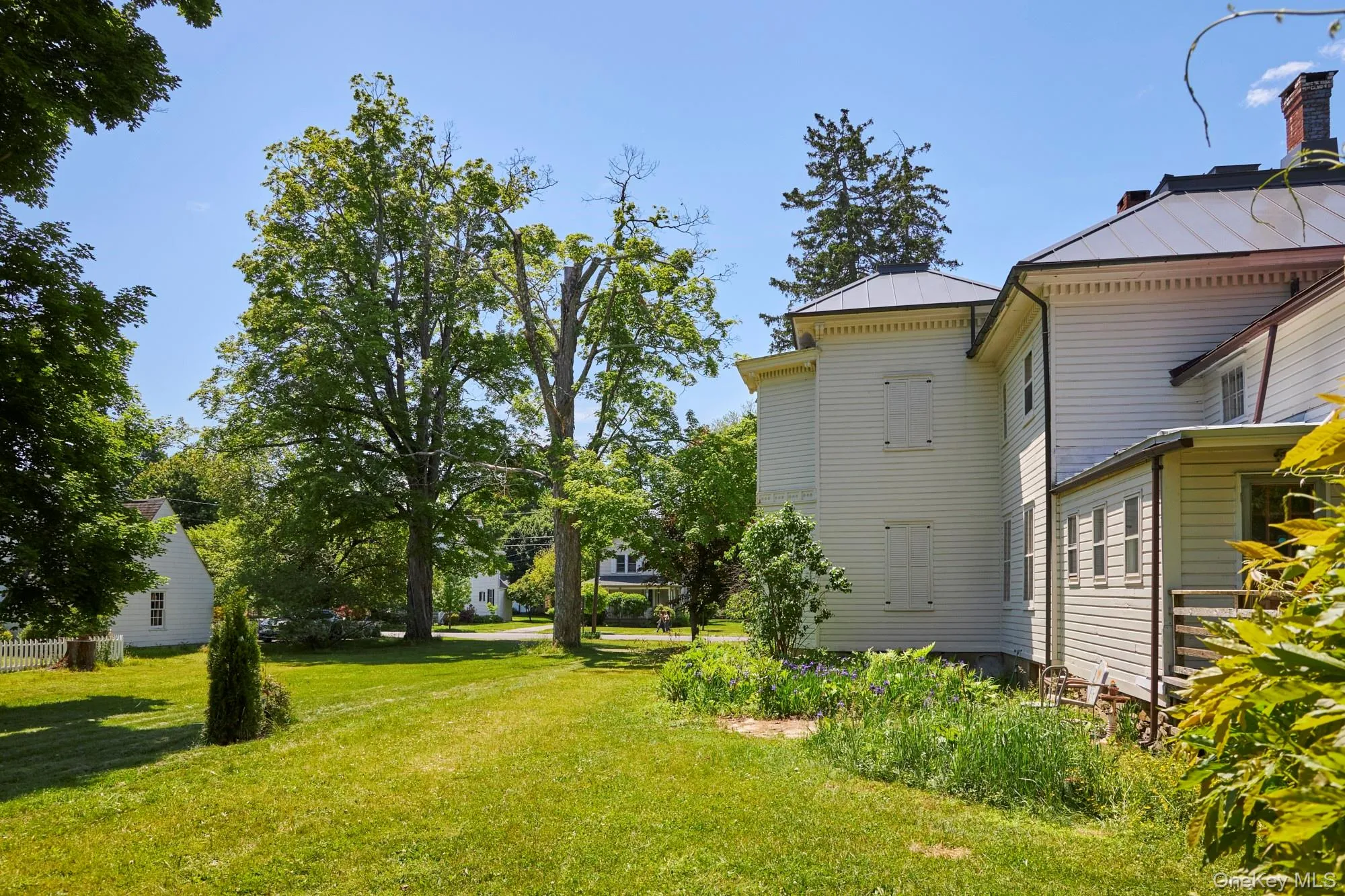 31 Chestnut Street, Rhinebeck, NY, 4 Bedrooms Bedrooms, 12 Rooms Rooms,2 BathroomsBathrooms,Residential,For Rent,Chestnut,0,1006579 31 Chestnut Street, Rhinebeck, NY, 4 Bedrooms Bedrooms, 12 Rooms Rooms,2 BathroomsBathrooms,Residential,For Rent,Chestnut,0,1006579