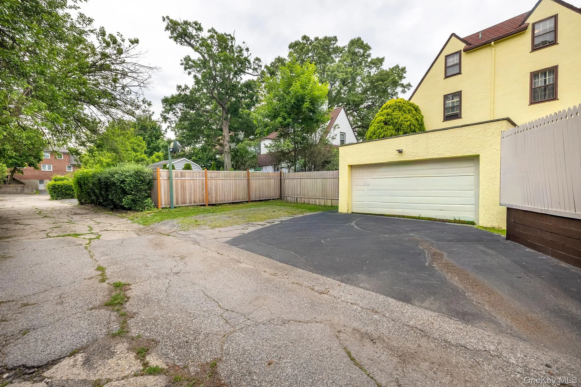Driveway and Garage Driveway and Garage