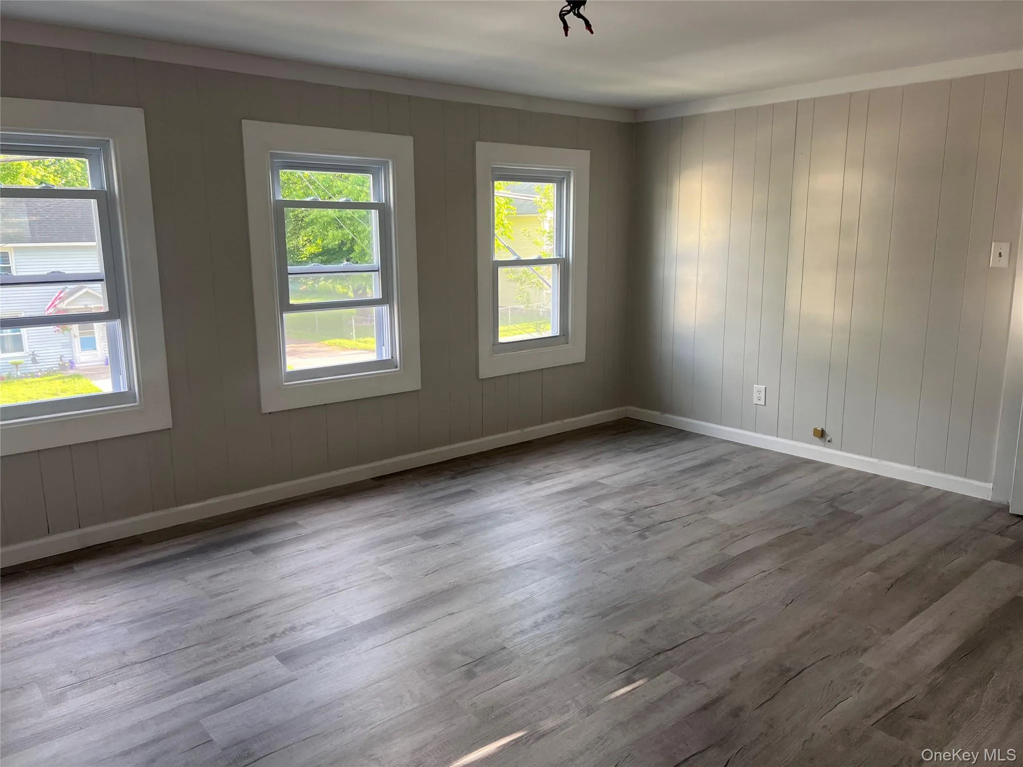 31 Bridge Street, Shawangunk, NY, 1 Bedroom Bedrooms, 4 Rooms Rooms,1 BathroomBathrooms,Residential Lease,For Rent,Bridge,0,1006588 31 Bridge Street, Shawangunk, NY, 1 Bedroom Bedrooms, 4 Rooms Rooms,1 BathroomBathrooms,Residential Lease,For Rent,Bridge,0,1006588