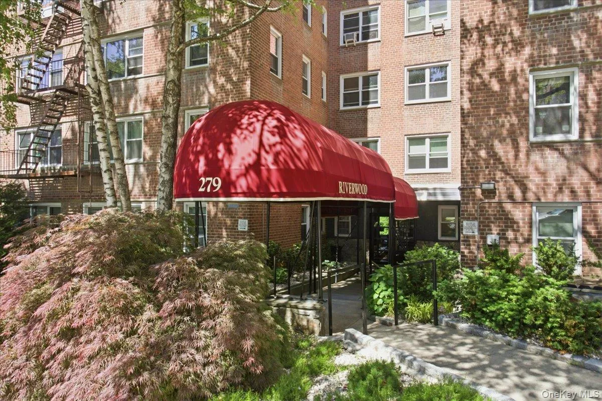 279 Broadway, Yonkers, NY, 1 Bedroom Bedrooms, 3 Rooms Rooms,1 BathroomBathrooms,Residential,For Rent,Broadway,0,1006590 279 Broadway, Yonkers, NY, 1 Bedroom Bedrooms, 3 Rooms Rooms,1 BathroomBathrooms,Residential,For Rent,Broadway,0,1006590
