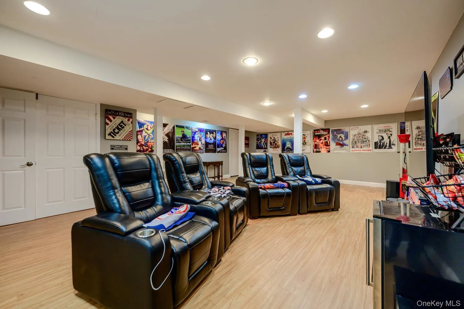 9 Poplar Street, East Fishkill, NY, 4 Bedrooms Bedrooms, 9 Rooms Rooms,2 BathroomsBathrooms,Residential,For Rent,Poplar,0,1006591 9 Poplar Street, East Fishkill, NY, 4 Bedrooms Bedrooms, 9 Rooms Rooms,2 BathroomsBathrooms,Residential,For Rent,Poplar,0,1006591