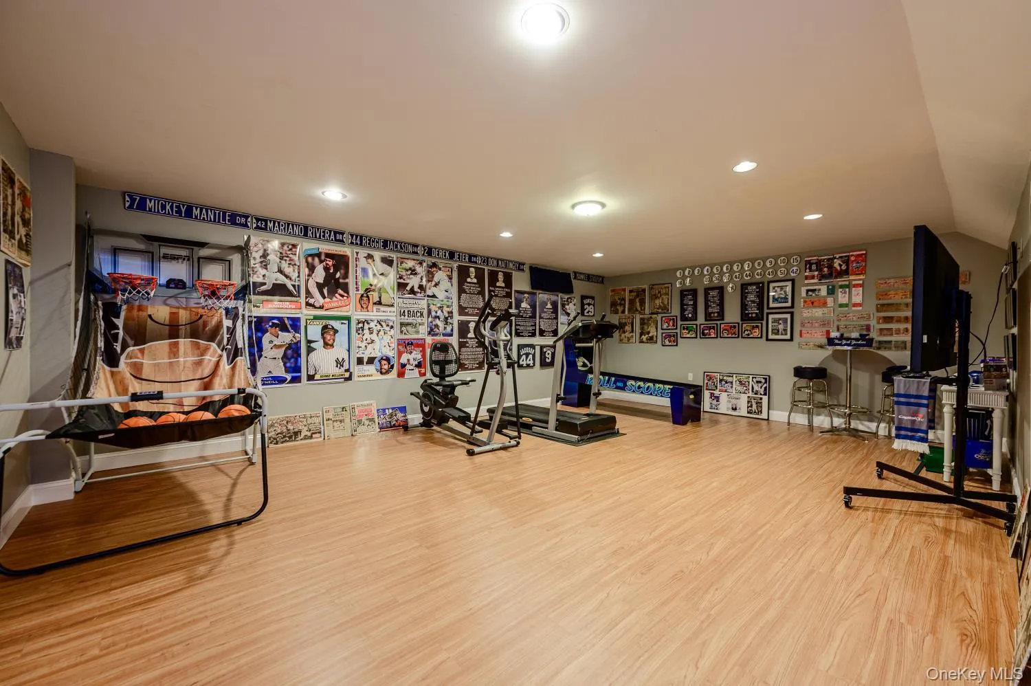 9 Poplar Street, East Fishkill, NY, 4 Bedrooms Bedrooms, 9 Rooms Rooms,2 BathroomsBathrooms,Residential,For Rent,Poplar,0,1006591 9 Poplar Street, East Fishkill, NY, 4 Bedrooms Bedrooms, 9 Rooms Rooms,2 BathroomsBathrooms,Residential,For Rent,Poplar,0,1006591