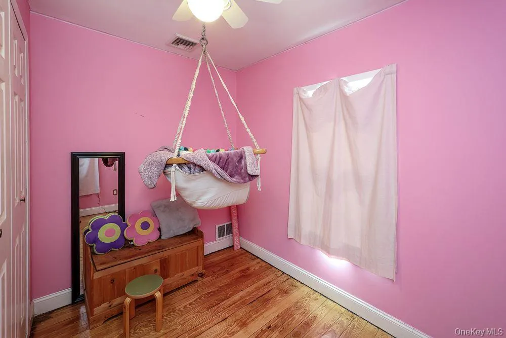 81 Summers Street, Oyster Bay, NY, 3 Bedrooms Bedrooms, 7 Rooms Rooms,2 BathroomsBathrooms,Residential,For Rent,Summers,0,1006593 81 Summers Street, Oyster Bay, NY, 3 Bedrooms Bedrooms, 7 Rooms Rooms,2 BathroomsBathrooms,Residential,For Rent,Summers,0,1006593