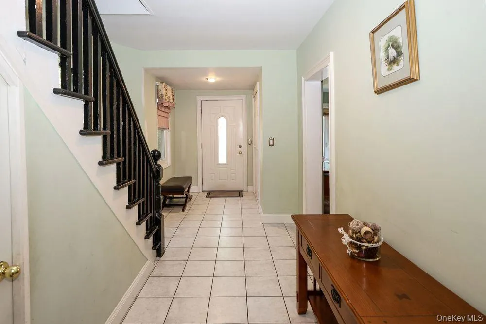 81 Summers Street, Oyster Bay, NY, 3 Bedrooms Bedrooms, 7 Rooms Rooms,2 BathroomsBathrooms,Residential,For Rent,Summers,0,1006593 81 Summers Street, Oyster Bay, NY, 3 Bedrooms Bedrooms, 7 Rooms Rooms,2 BathroomsBathrooms,Residential,For Rent,Summers,0,1006593